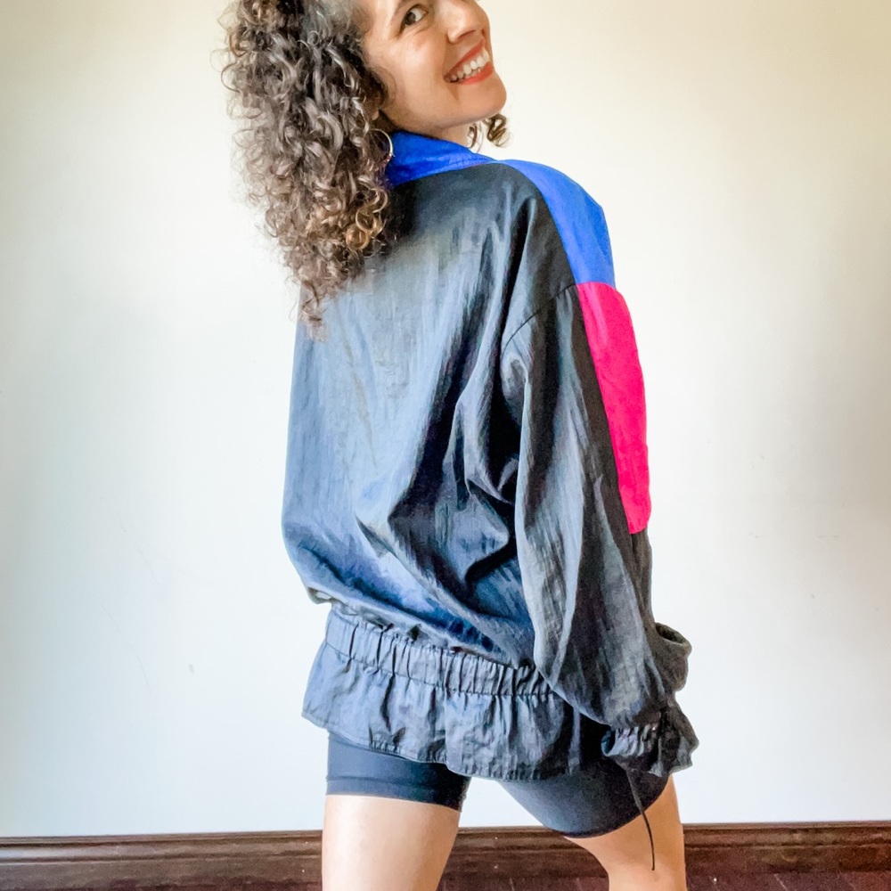 Retro Windbreaker - Picture 4 of 12